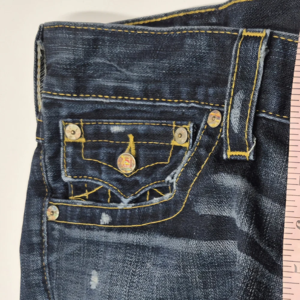 TRUE RELIGION Premium Vintage Skull & Roses Straight Jeans Women's  33 - Picture 3 of 16